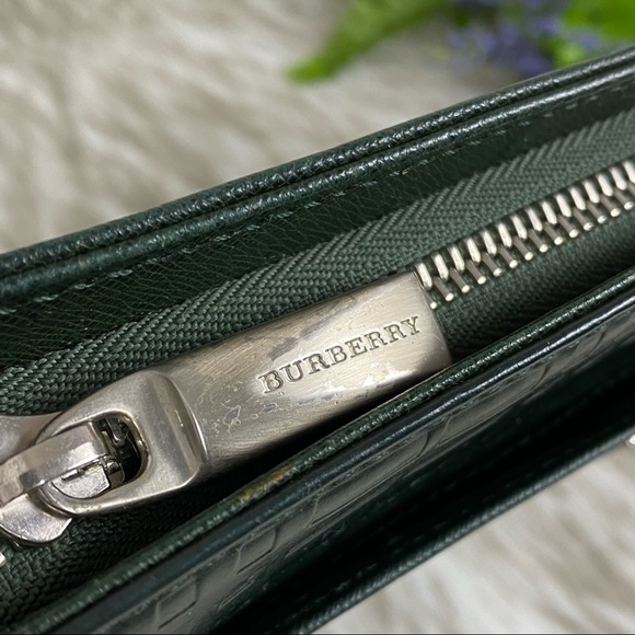 Burberry Clutch - Picture 7 of 14